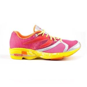 NEWTON DISTANCE UNIVERSAL LIGHT WEIGHT SHOES.  Size 9.